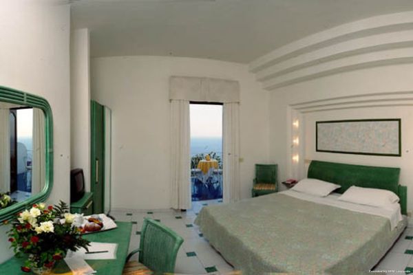 Holiday (Praiano)